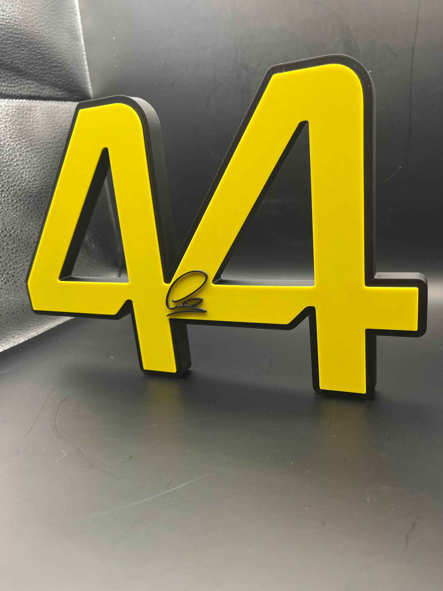 Lewis Hamilton 44 Logo Sign Display | 3D Wall Desk Shelf Art - UNRIVAL3D
