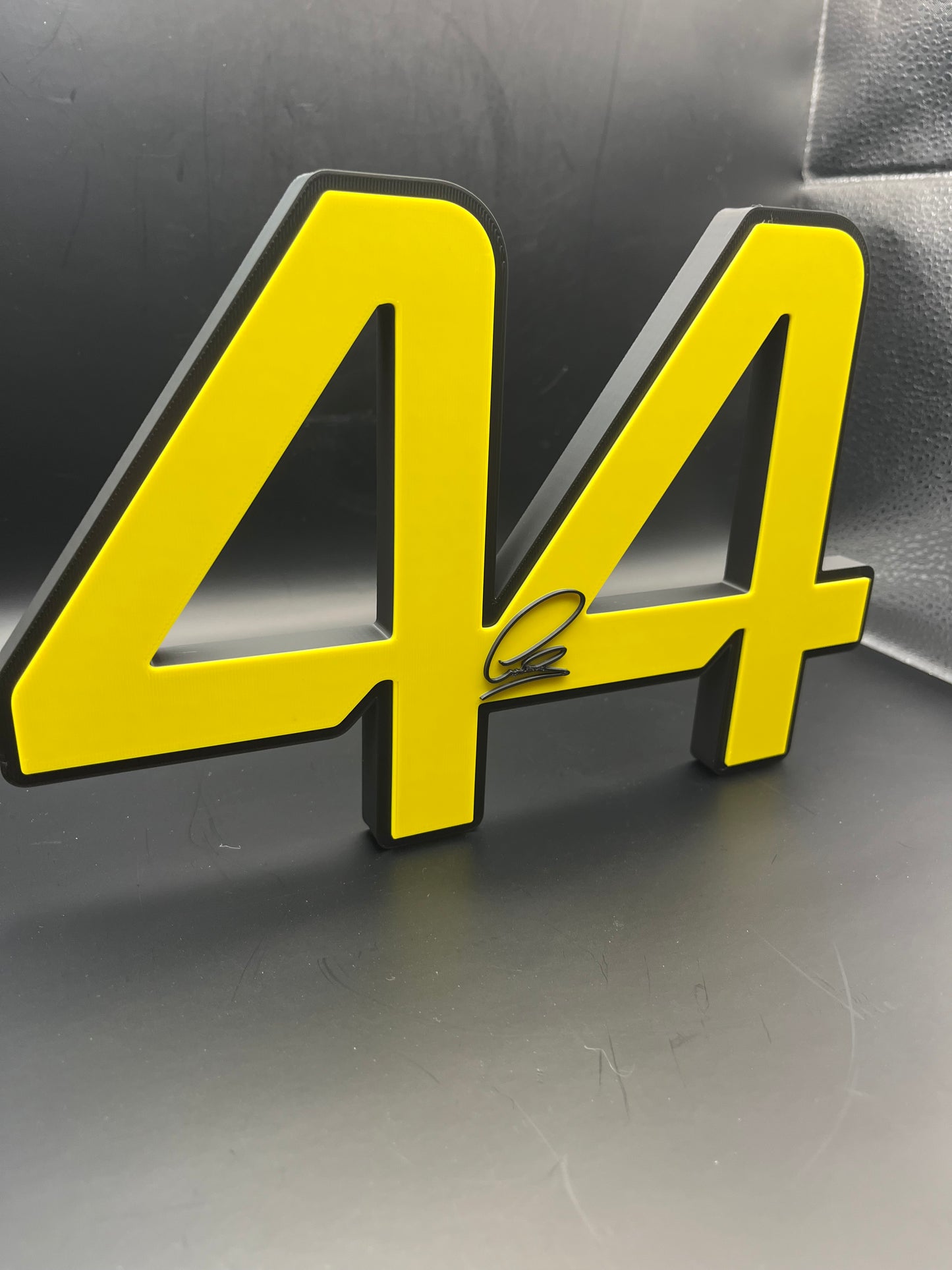 Lewis Hamilton 44 Logo Sign Display | 3D Wall Desk Shelf Art - UNRIVAL3D